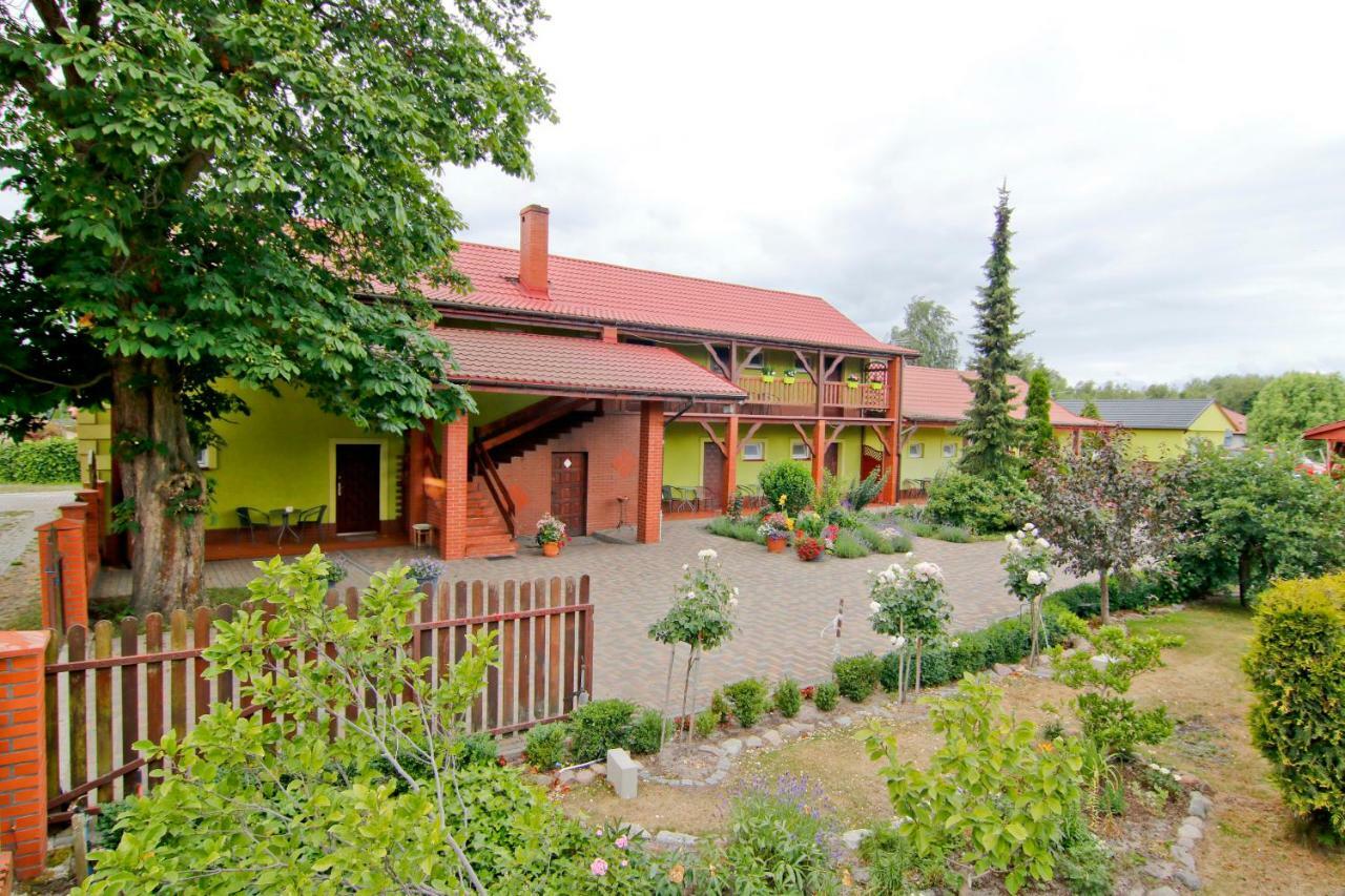 Pod Kasztanem Swinoujscie Exterior foto
